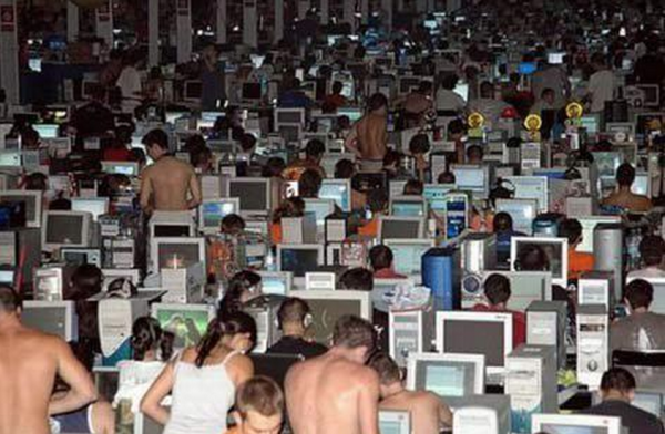 Internet as far as the eye can see! (gameskinny.com)