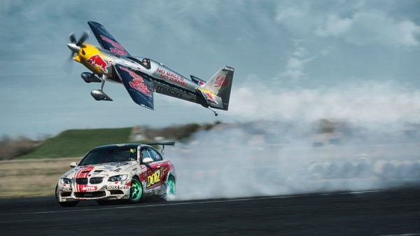 car-vs-plane-600x337